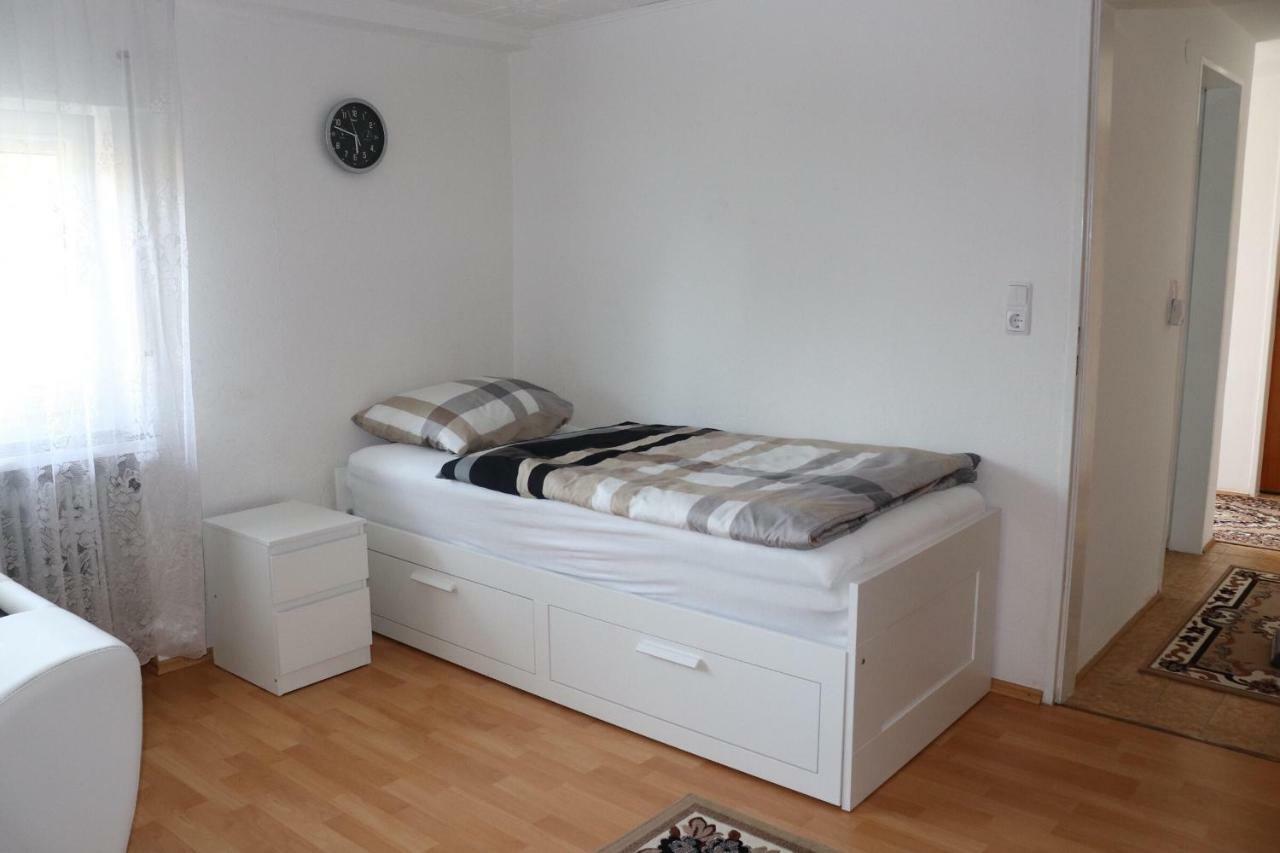 Ferien- Und Monteurwohnung Julia Mörlenbach Extérieur photo